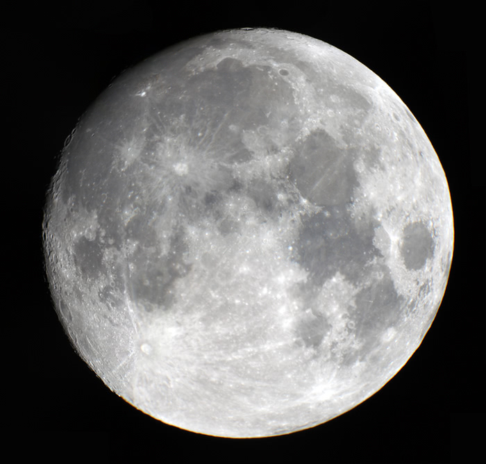 Nouvelle photographie de la lune