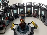 LEGO Marvel Avengers : La Salle des armures d’Iron Man - Zoom sur la salle