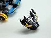LEGO Technic - Le bolide télécommandé - Le capot avant