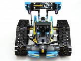 LEGO Technic - Le bolide télécommandé - Le bolide monté, de face.