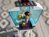 LEGO City : L\'avion de passagers - Zoom sur l\'intérieur de la tour de contrôle
