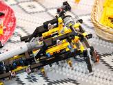 LEGO Technic - La Grue Mobile - Pose sur le chassis