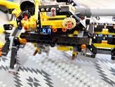 LEGO Technic - La Grue Mobile - Zoom sur les engrenages