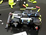 LEGO Technic - Monster Jam Grave Digger - Ajout du toit et des parechocs