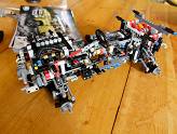 LEGO Technic : Land Rover Defender - Pose symbolique du volant