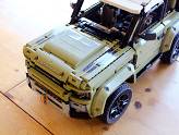 LEGO Technic : Land Rover Defender - Zoom sur le capot avant