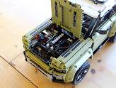LEGO Technic : Land Rover Defender - Le capot ouvert