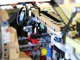 LEGO Technic : Land Rover Defender - Zoom sur l\'intérieur du véhicule