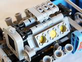 LEGO - Hot Rod - Zoom sur le moteur.