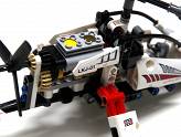 LEGO Technic - L\'hélicoptère ultra-léger - Zoom sur le moteur
