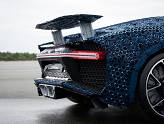LEGO : La folie des modèles grandeur nature - Bugatti Chiron