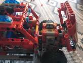 LEGO Technic - Véhicule de premier secours - Vue du capot, ouvert