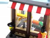 LEGO : Le magasin de jouets - Zoom sur la vitrine avec les jouets
