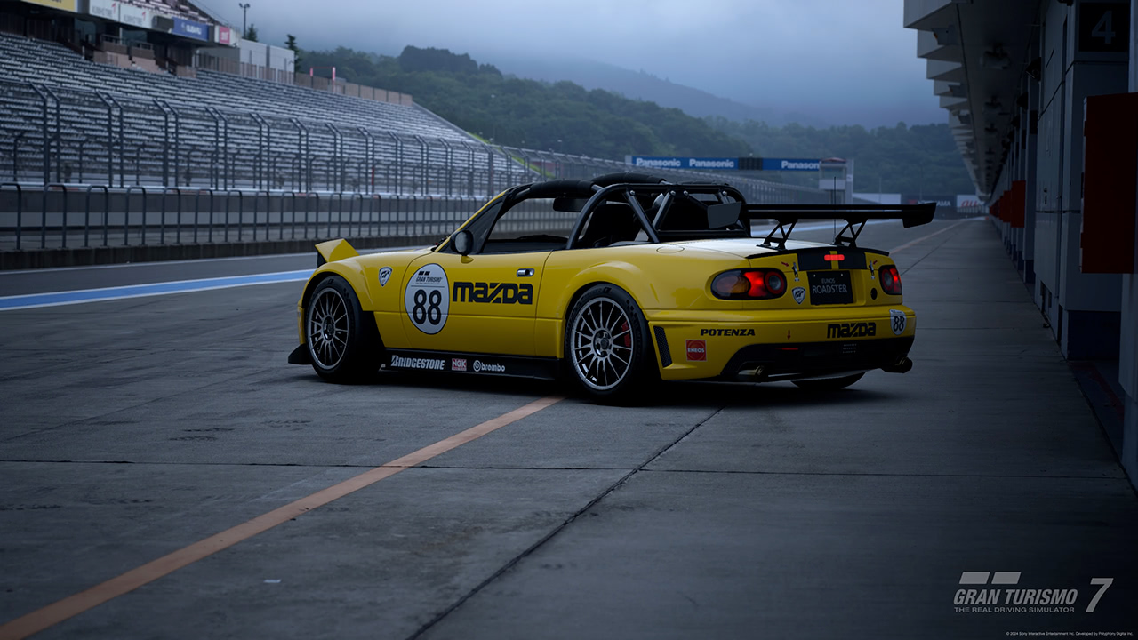 Mazda Roadster Touring Car